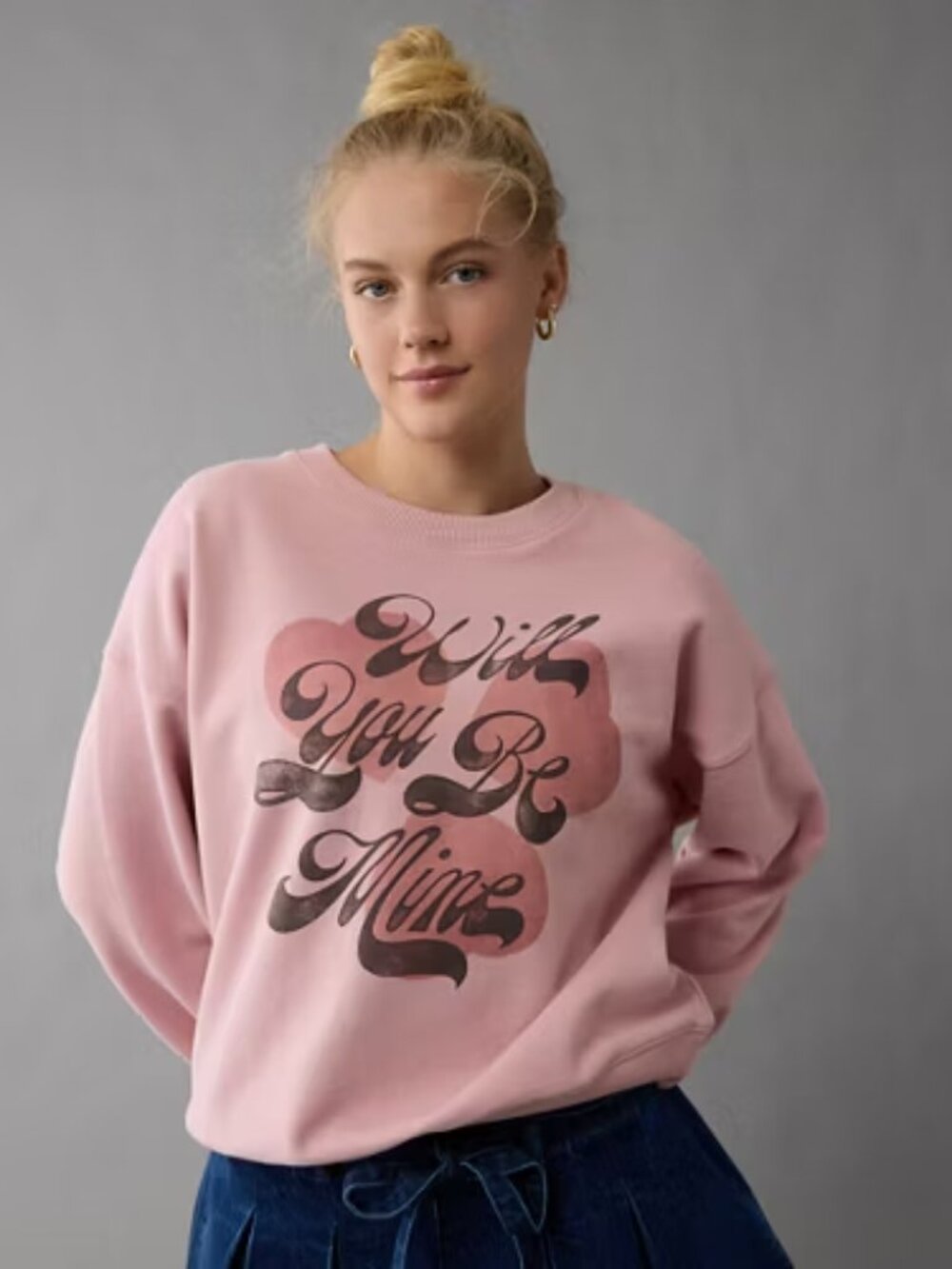 American Eagle Women's Pink Valentine's Graphic Pullover Hoodie Size M